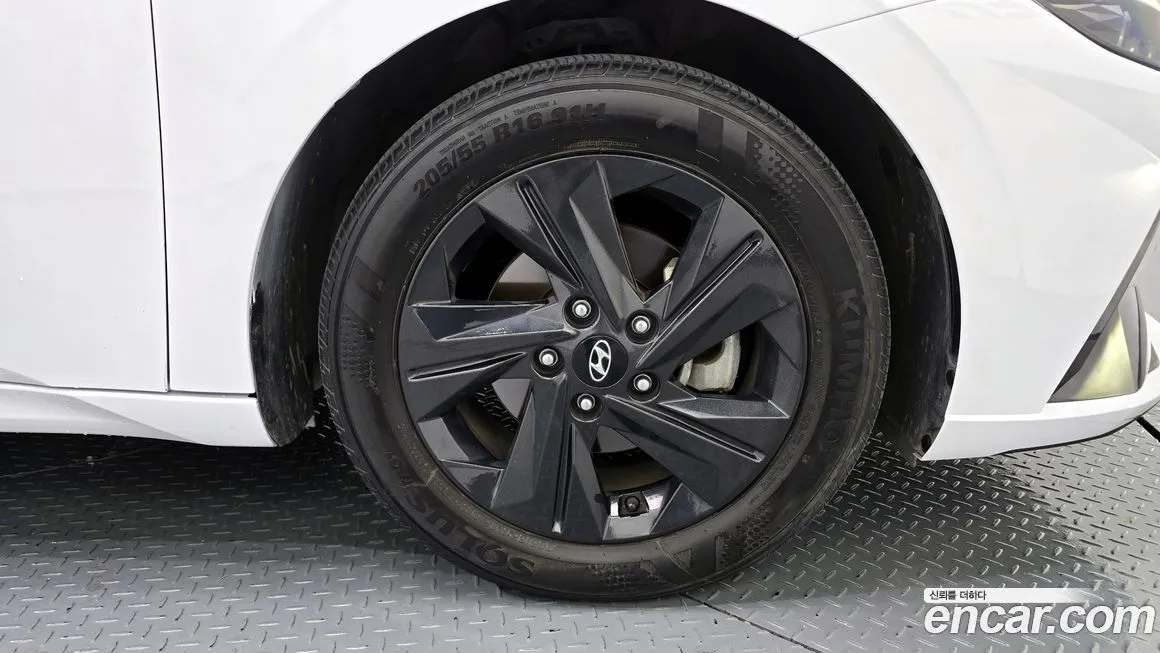 Hyundai AVANTE 2021 из KR, фото 5