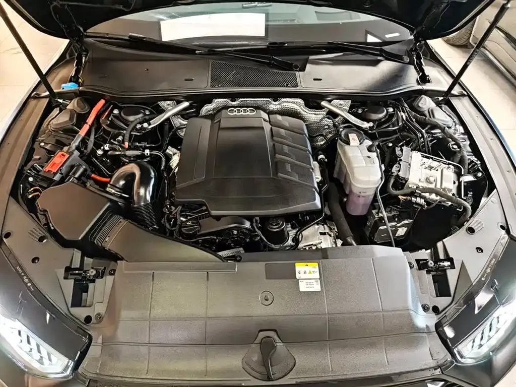 Audi A7 2023 из CN, фото 10