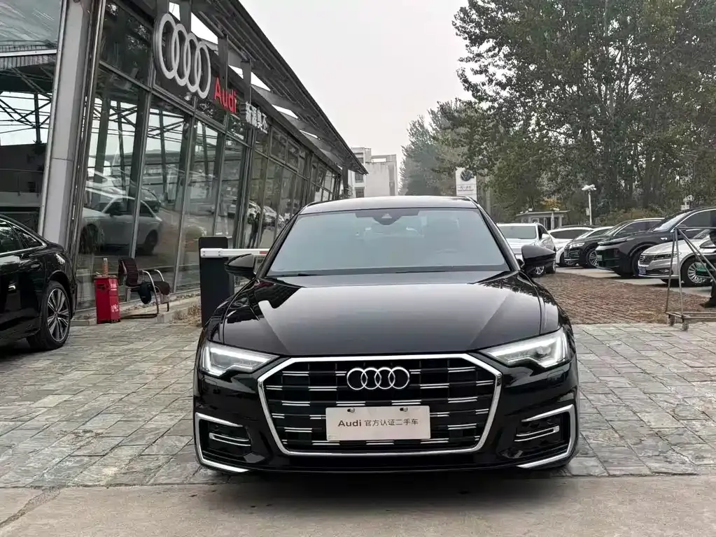 Audi A6L — фото 2