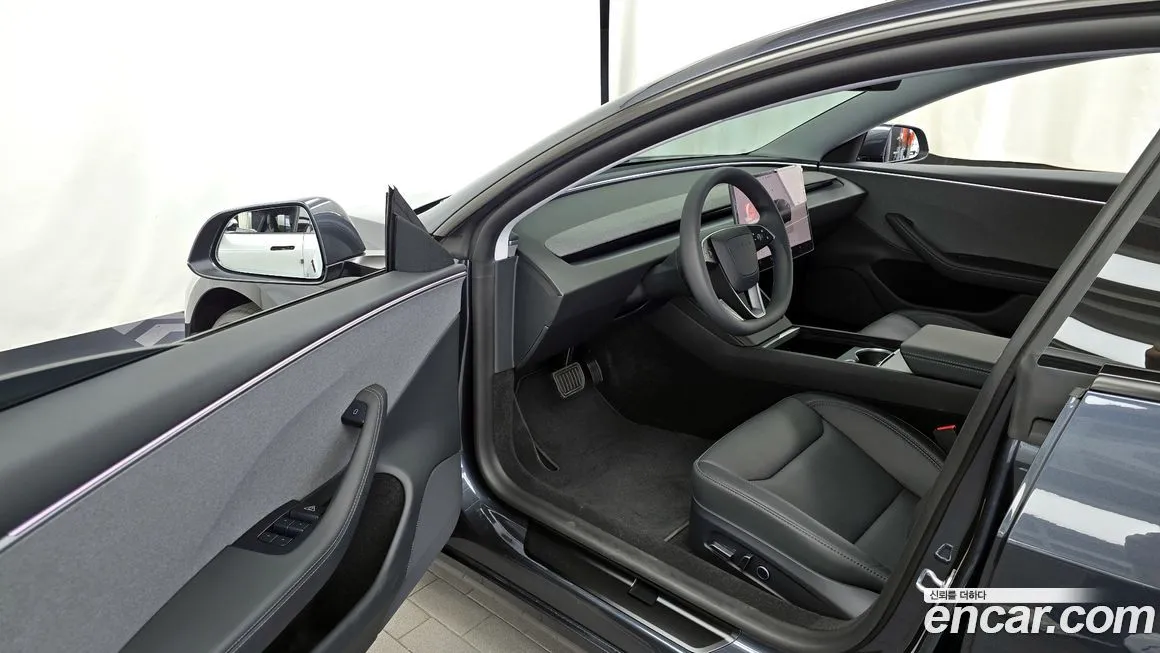 Tesla Model 3 2025 из KR, фото 10