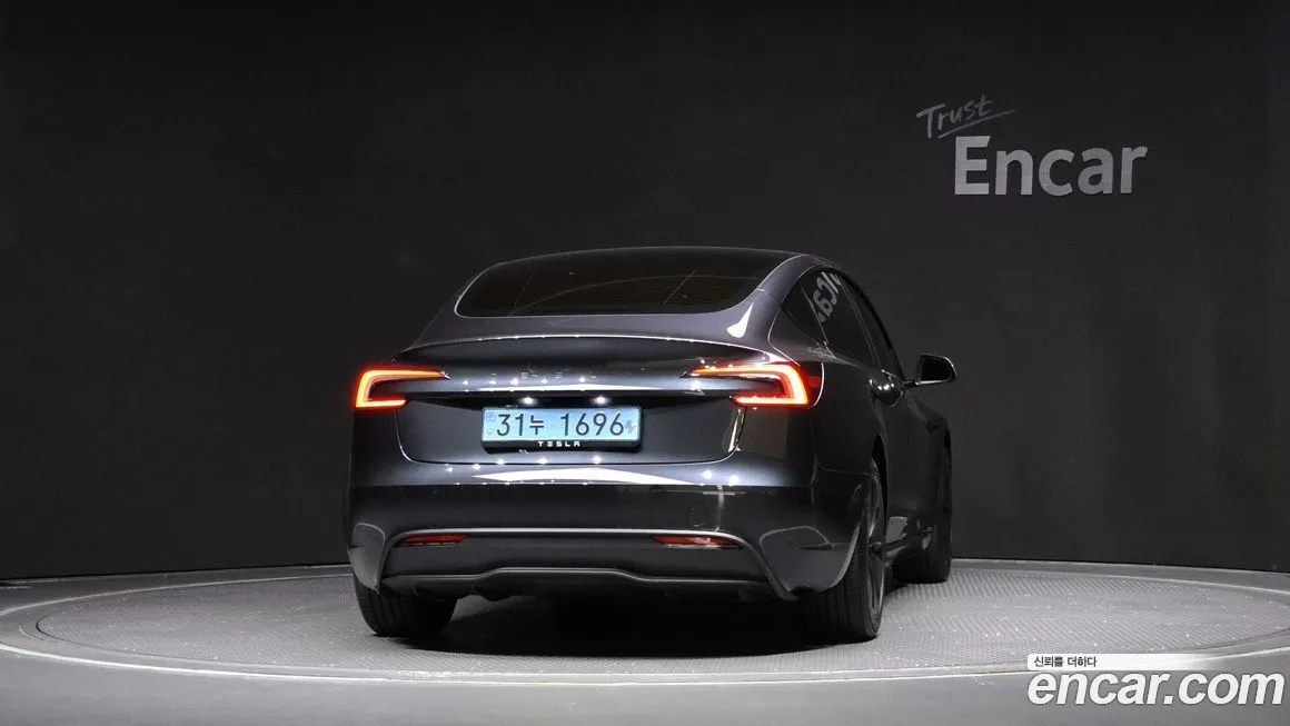 Tesla Model 3 2025 из KR, фото 4