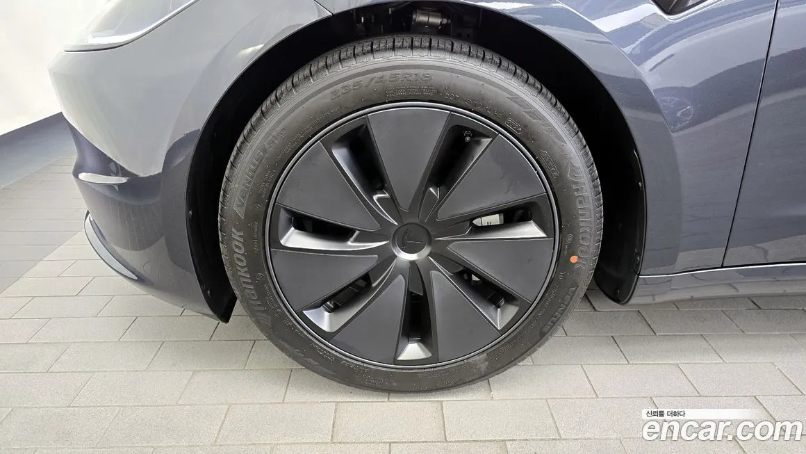 Tesla Model 3 2025 из KR, фото 5
