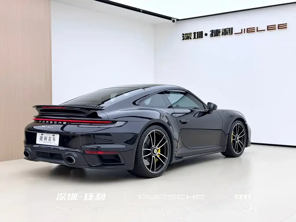 Porsche 911 2024 из CN, фото 4