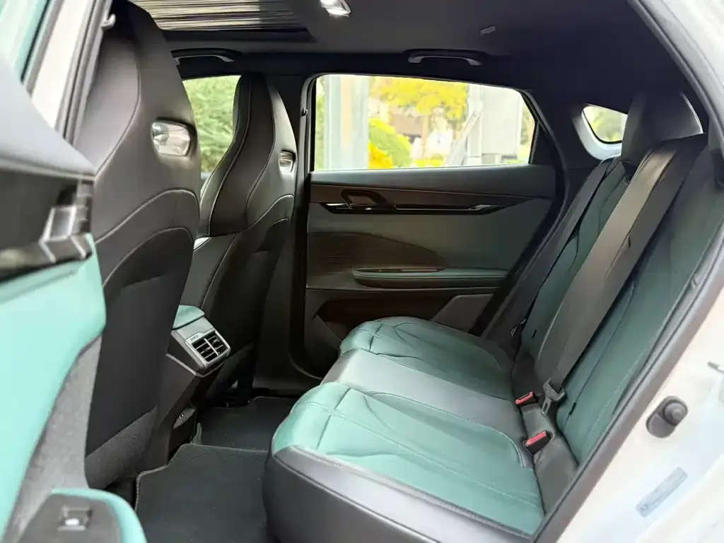 Changan UNI-V iDD 2025 из CN, фото 5