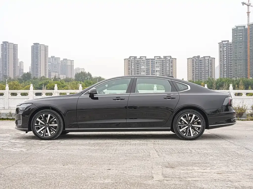 Volvo S90 2025 из CN, фото 7