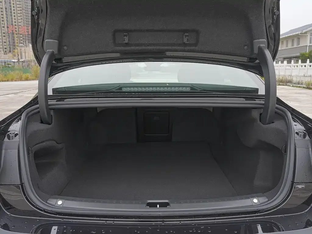 Volvo S90 2025 из CN, фото 8