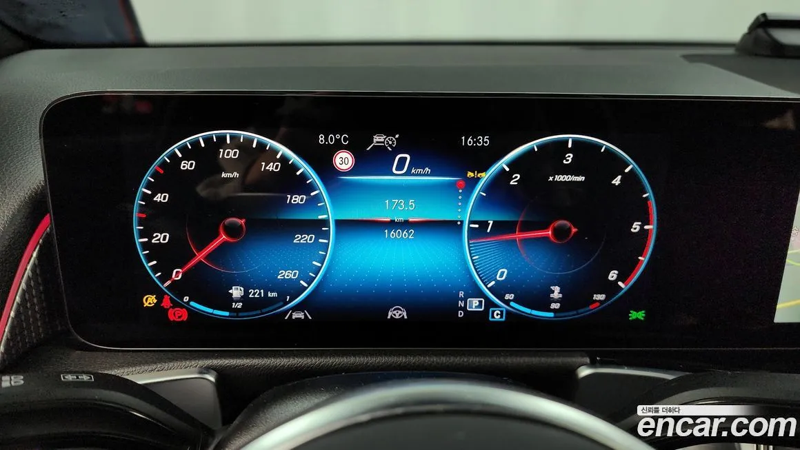Mercedes-Benz GLB-Class 2022 из KR, фото 8