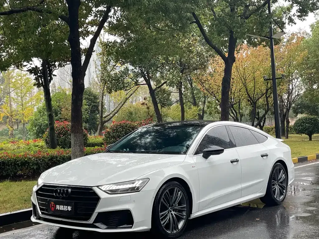 Audi A7 2023 из CN, фото 1