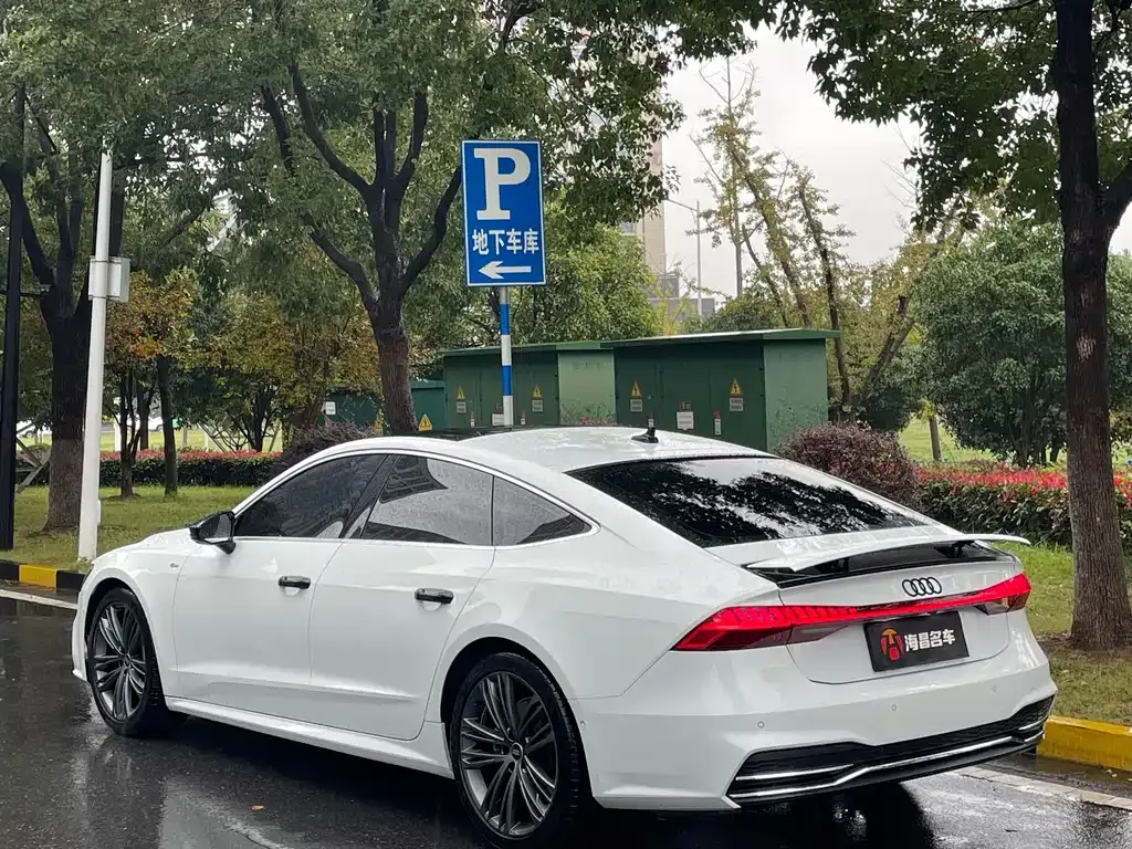 Audi A7 2023 из CN, фото 4