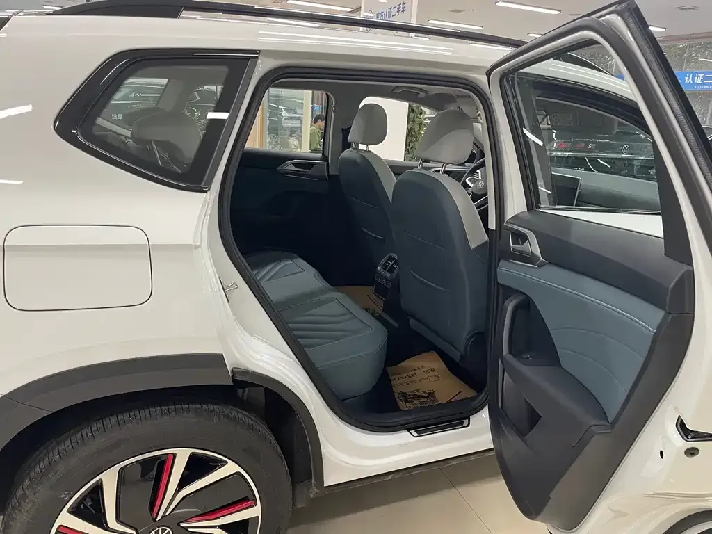 Volkswagen Tharu 2024 из CN, фото 10