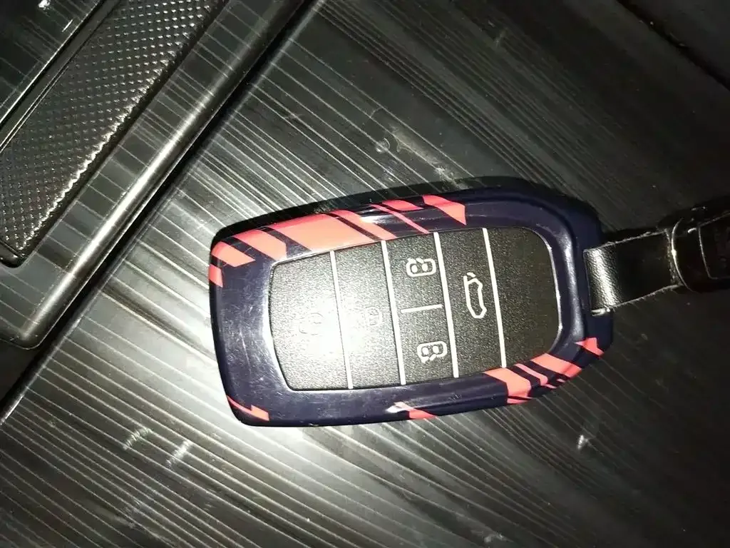 Toyota Sienna 2025 из CN, фото 9