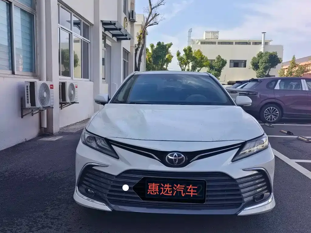 Toyota Camry 2022 из CN, фото 2