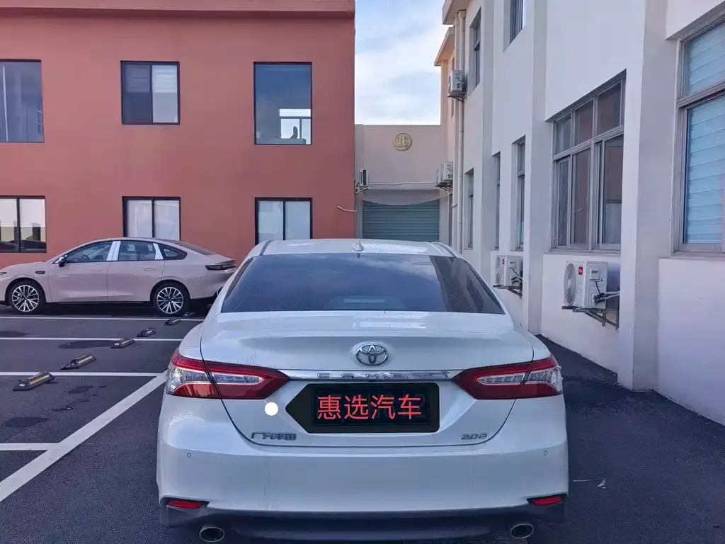 Toyota Camry 2022 из CN, фото 8