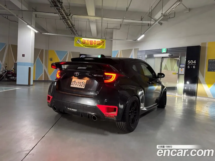 Toyota Yaris(Vitz) 2022 из KR, фото 2