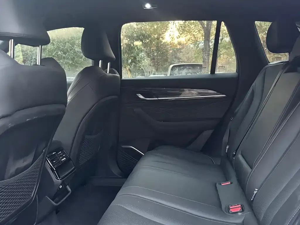 Geely Xingyue L 2025 из CN, фото 9