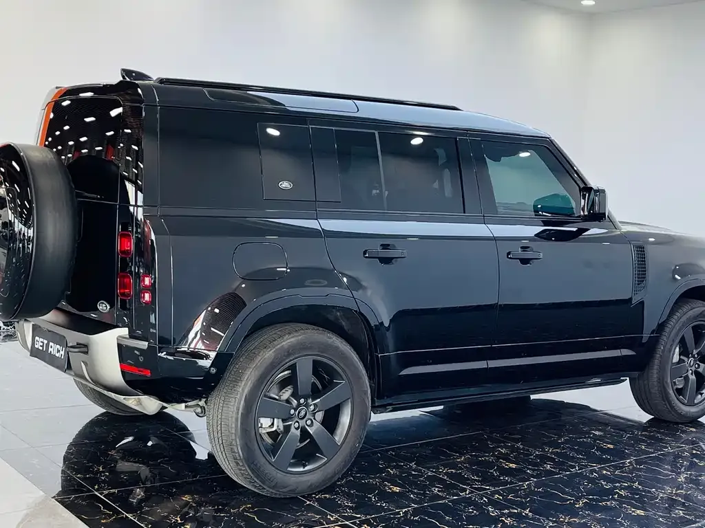 Land Rover Defender 2023 из CN, фото 9