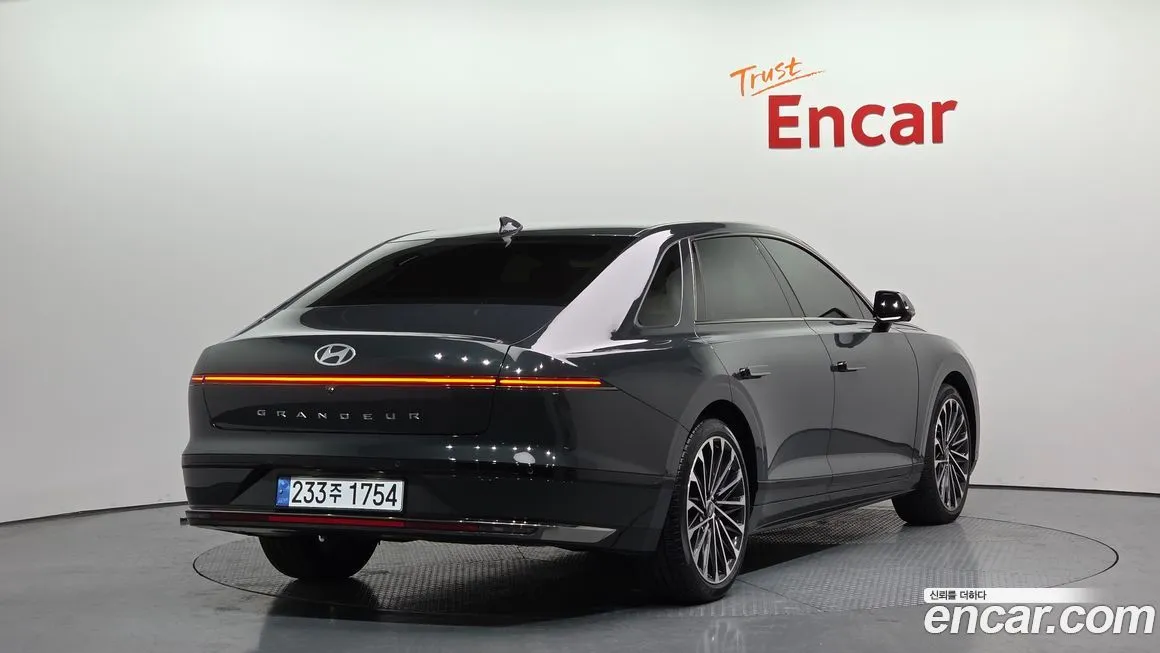 Hyundai Grandeur 2023 из KR, фото 2