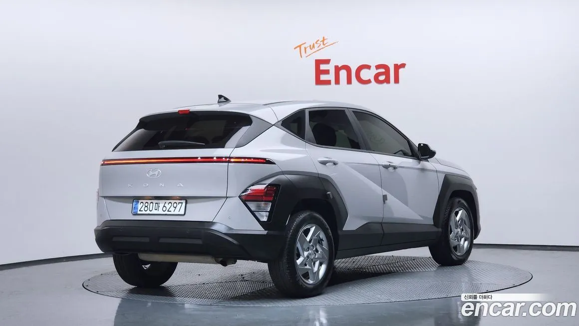 Hyundai Kona — фото 2