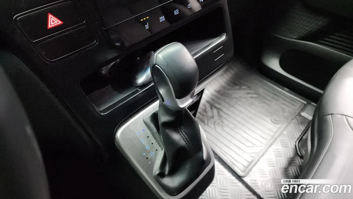 Hyundai Staria — фото 9
