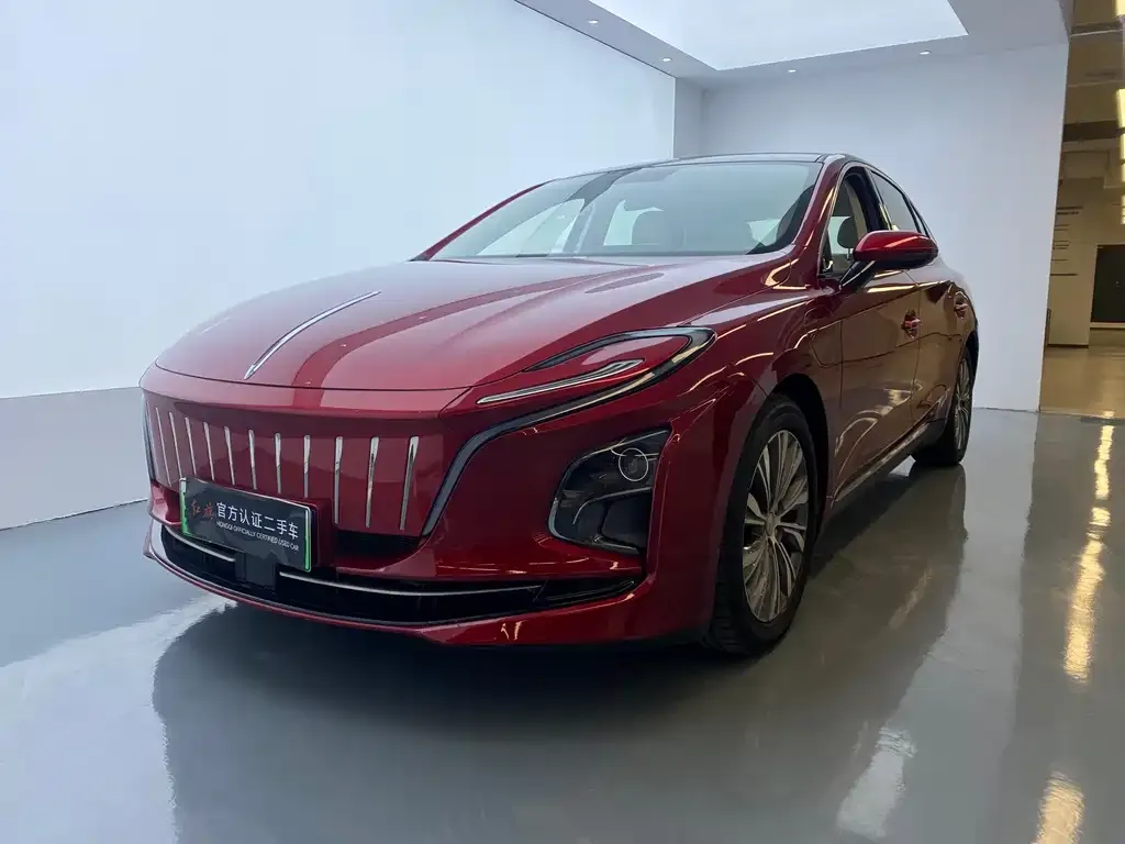 Hongqi E-QM5 — фото 1