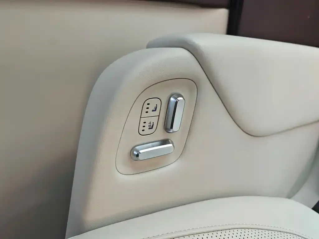Li Auto MEGA 2025 из CN, фото 10