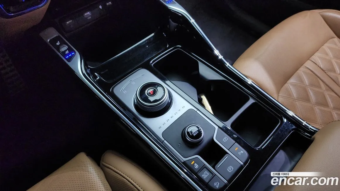 Kia Sorento — фото 9