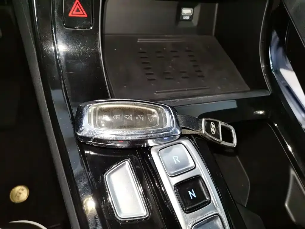 Hyundai Custo — фото 9