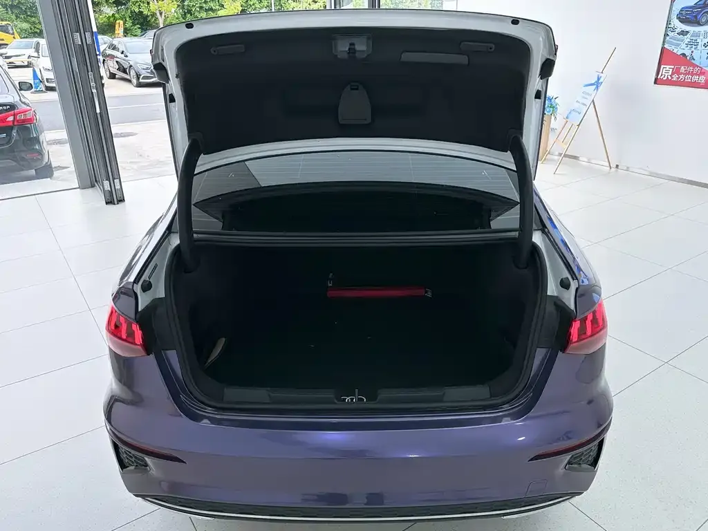 Audi A3 2023 из CN, фото 9