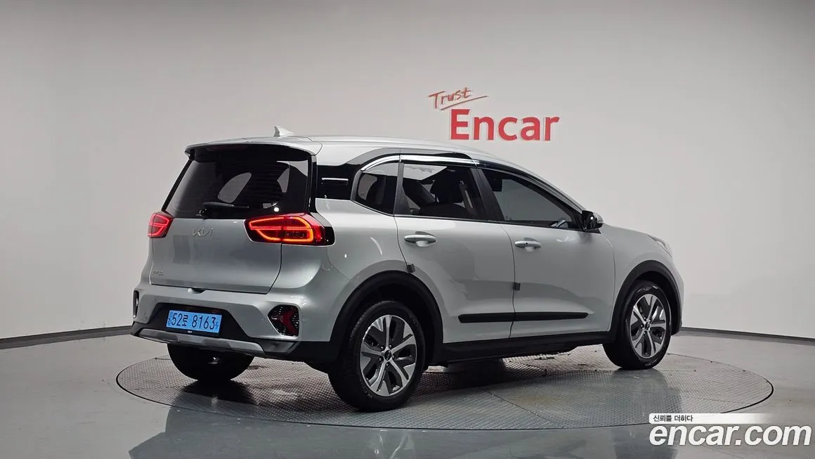 Kia Niro 2024 из KR, фото 2