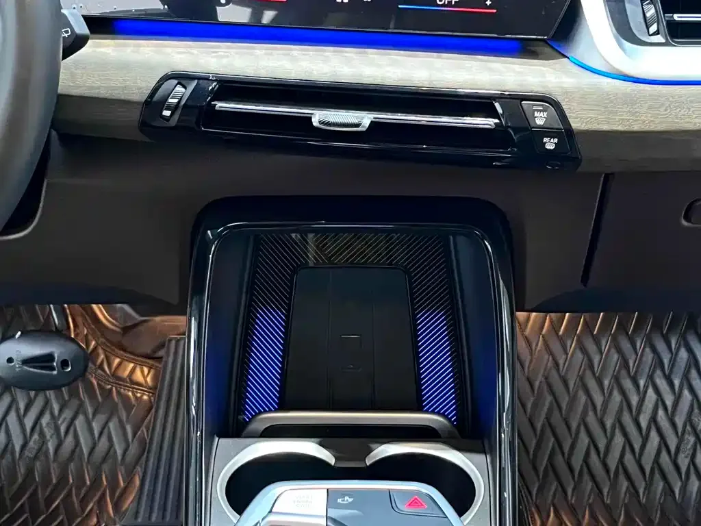 BMW X1 2024 из CN, фото 9