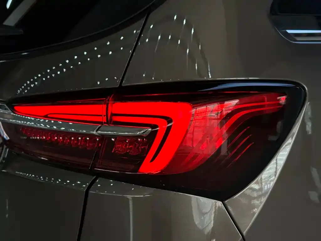 Buick GL8 2022 из CN, фото 9