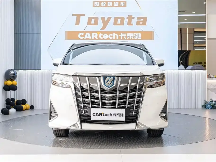 Toyota Alphard 2023 из CN, фото 1