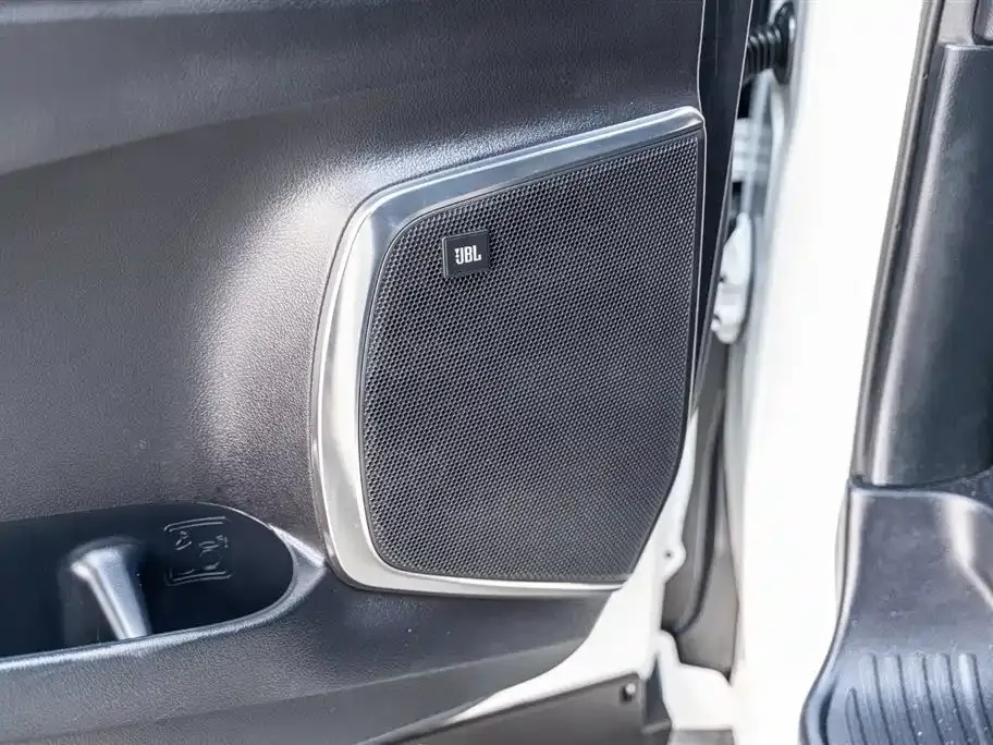 Toyota Alphard 2023 из CN, фото 5