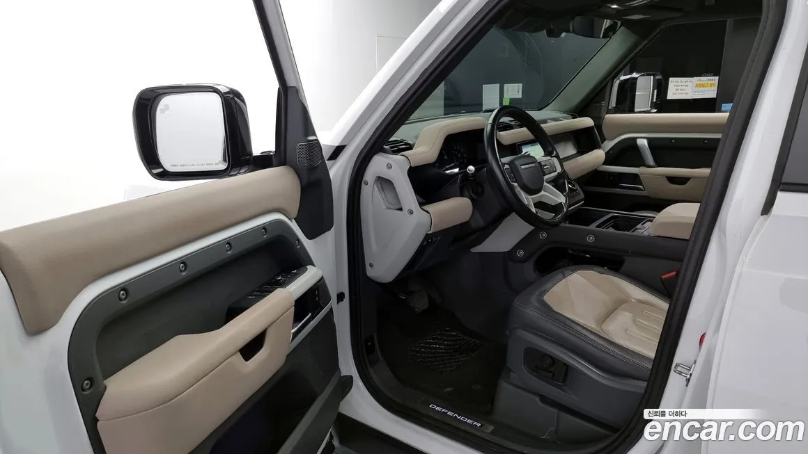 Land Rover Defender 2022 из KR, фото 10