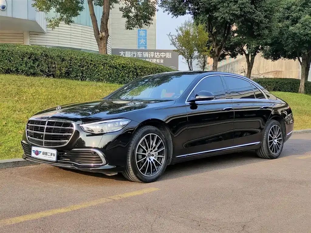 Mercedes-Benz S-Class — фото 1