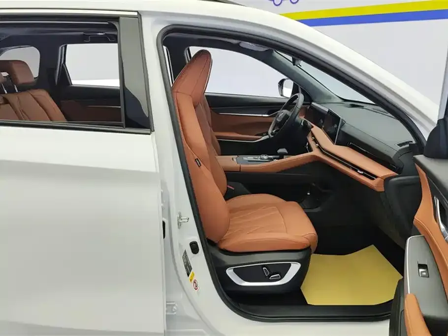 Changan CS75PLUS 2024 из CN, фото 8