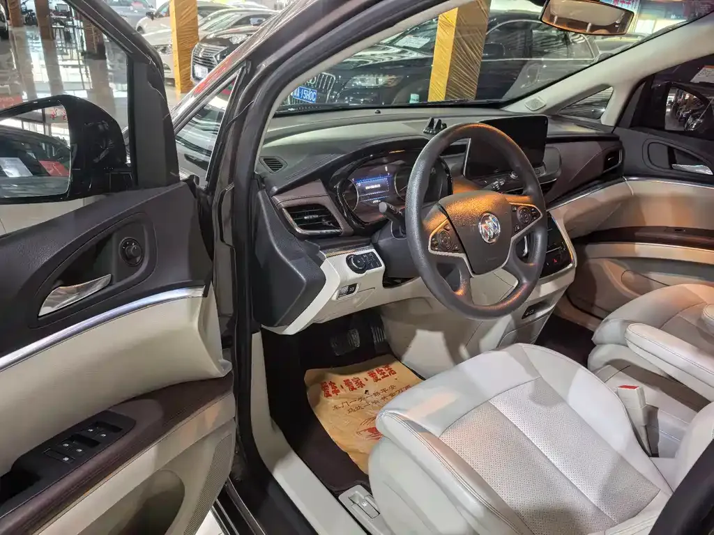 Buick GL8 2023 из CN, фото 7