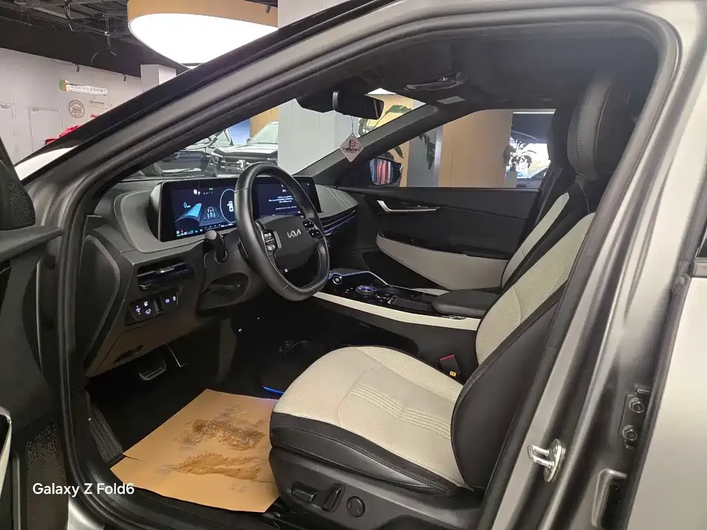 Kia EV6 2023 из CN, фото 4