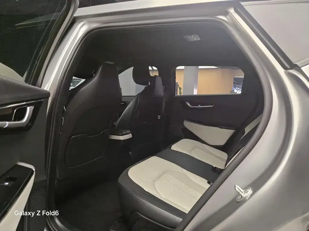 Kia EV6 2023 из CN, фото 7
