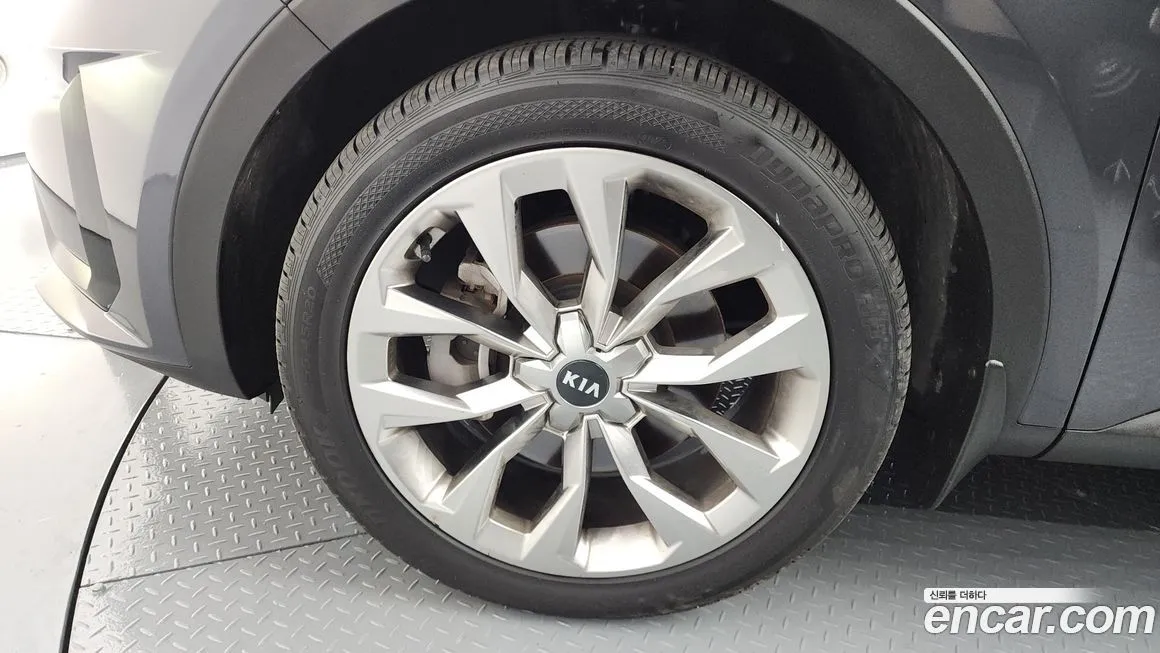 Kia Sorento — фото 5