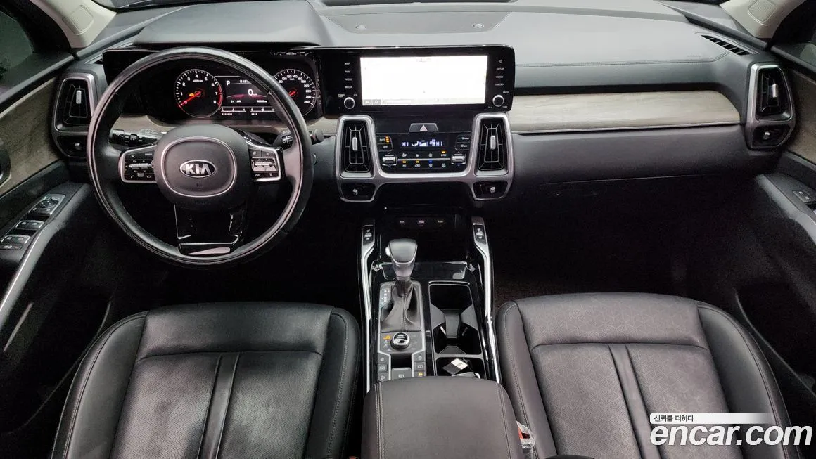 Kia Sorento — фото 7