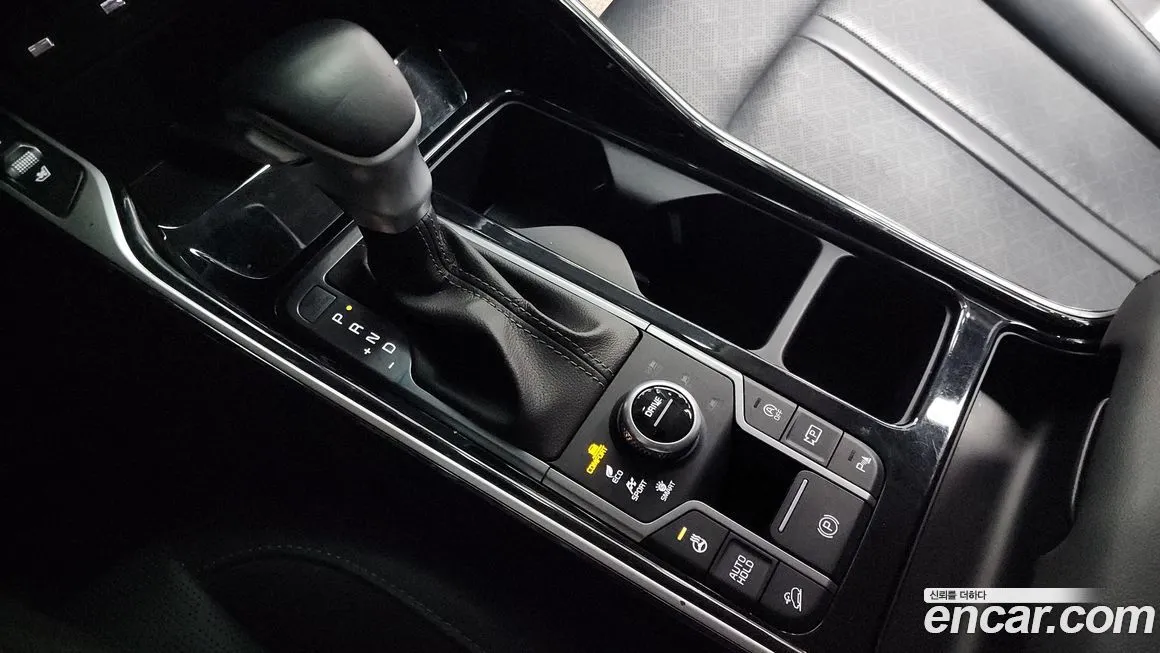 Kia Sorento — фото 9