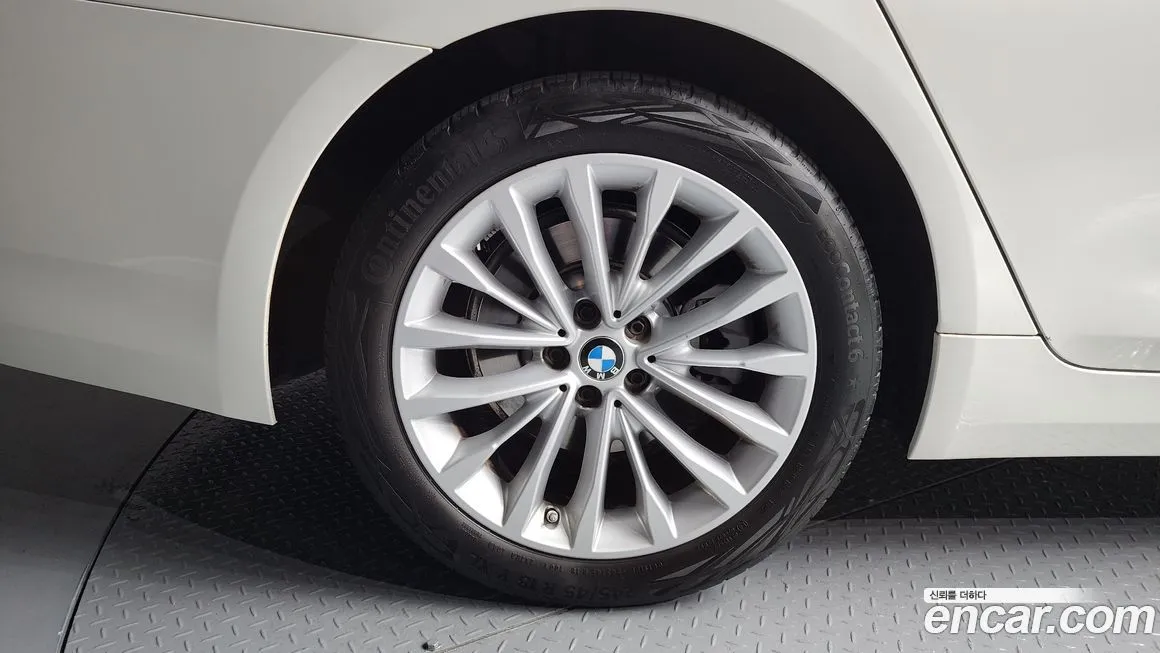 BMW 5-Series 2023 из KR, фото 5