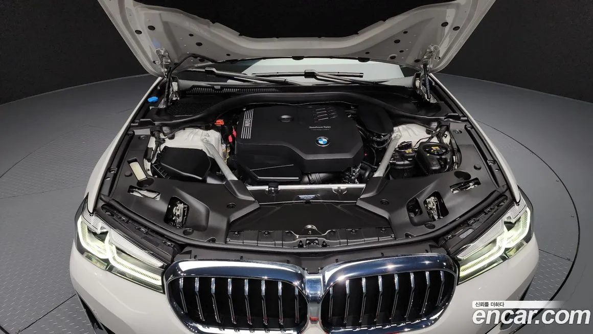 BMW 5-Series 2023 из KR, фото 6