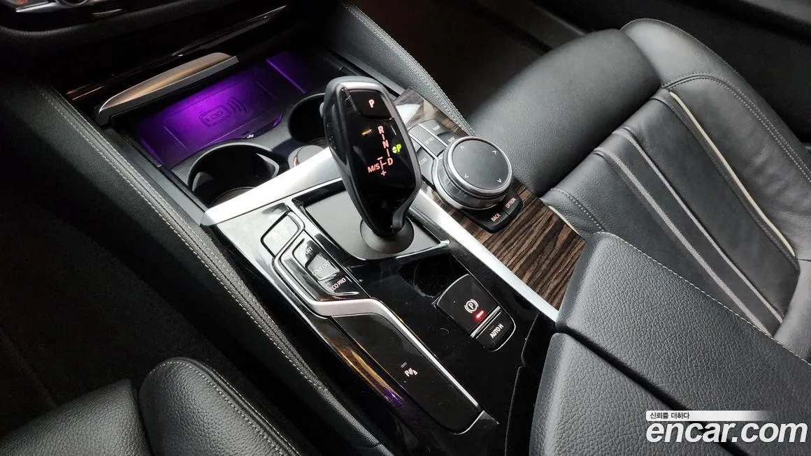 BMW 5-Series 2023 из KR, фото 9