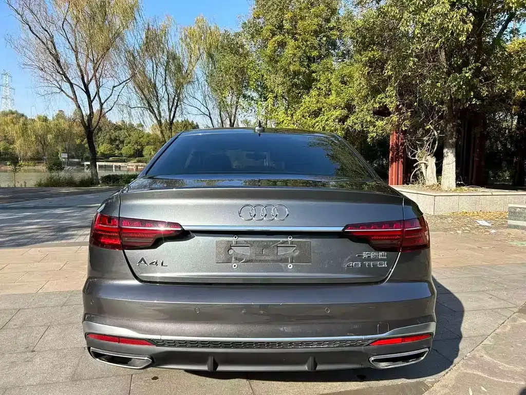 Audi A4L 2024 из CN, фото 8