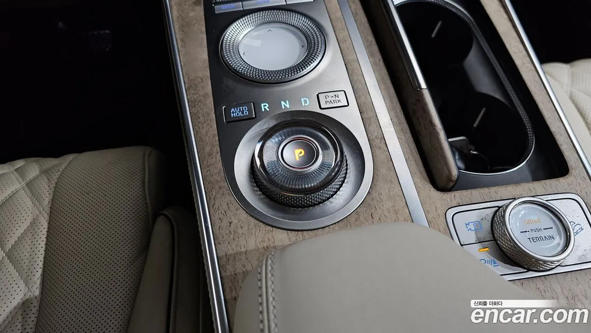 Genesis GV80 — фото 9