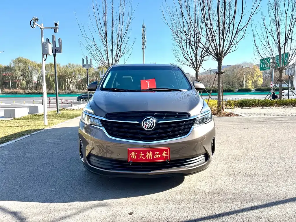 Buick GL8 2022 из CN, фото 3