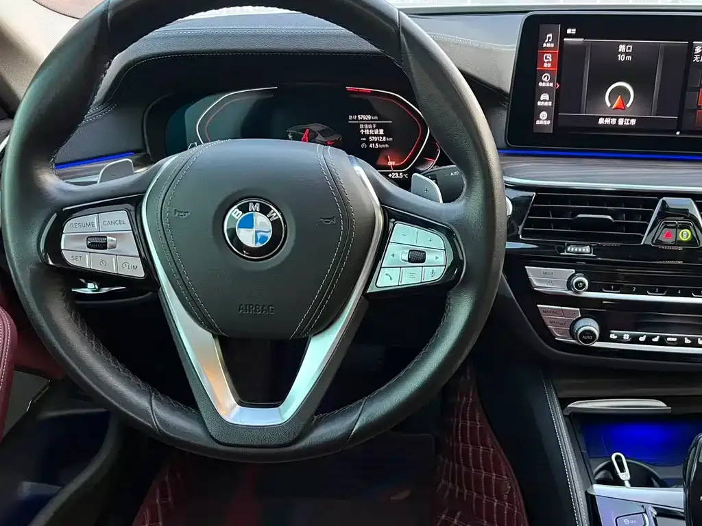 BMW 5 Series — фото 9