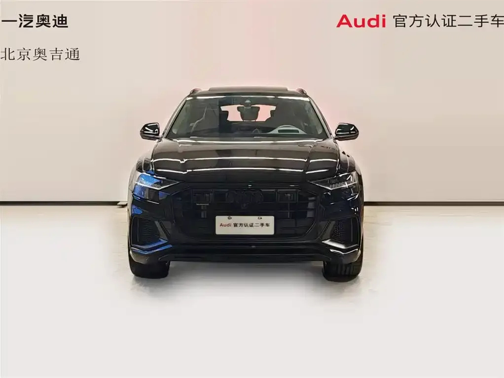 Audi Q8 2023 из CN, фото 7